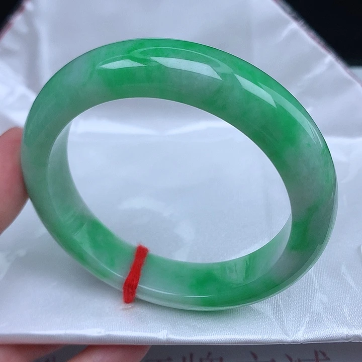 未镶嵌手镯翡翠天然