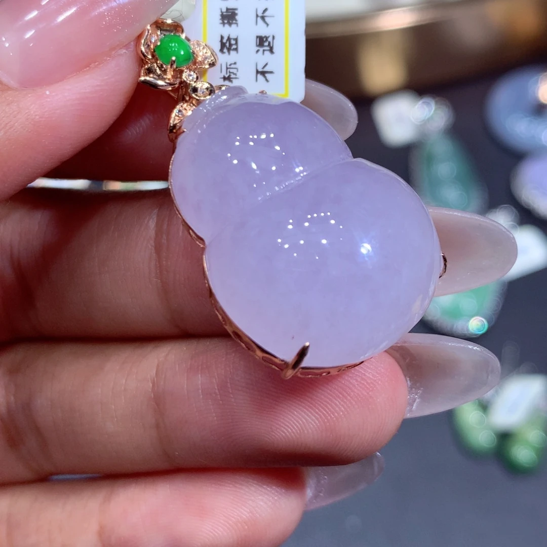 翡翠吊坠(赠链)18K金镶嵌