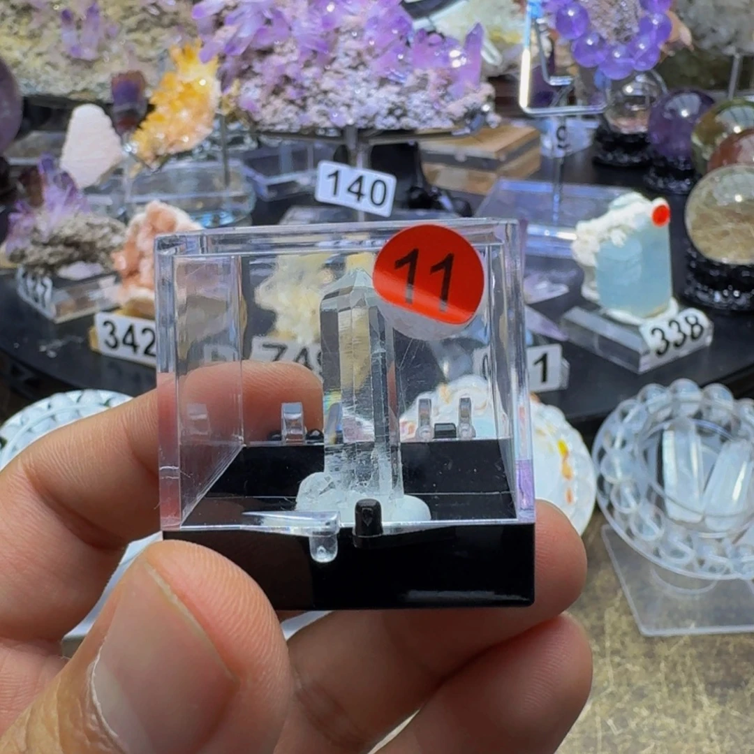 未镶嵌水晶珠宝半成品