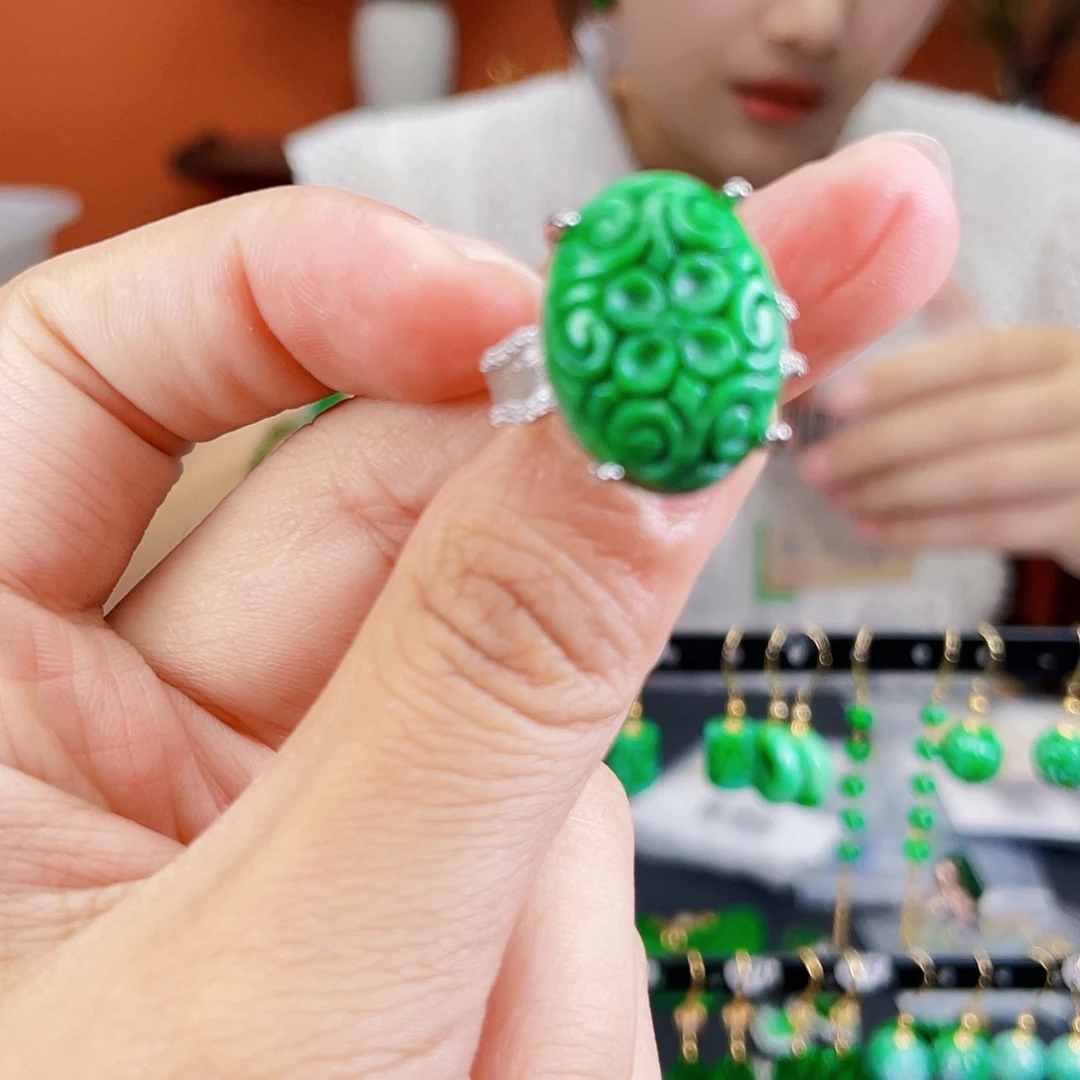 翡翠银S925镶嵌耳饰