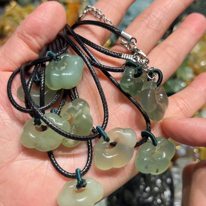 岫玉未镶嵌毛衣链