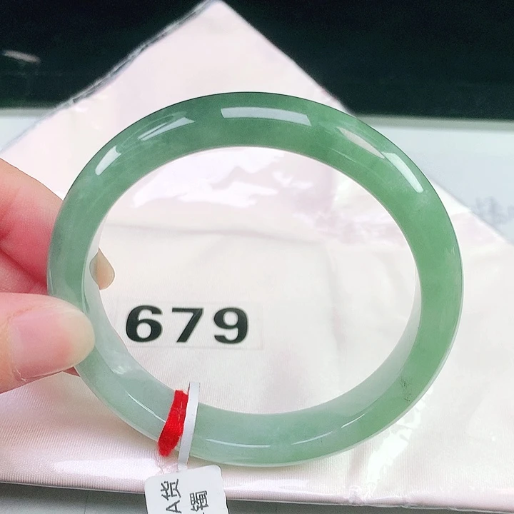 翡翠未镶嵌手镯679