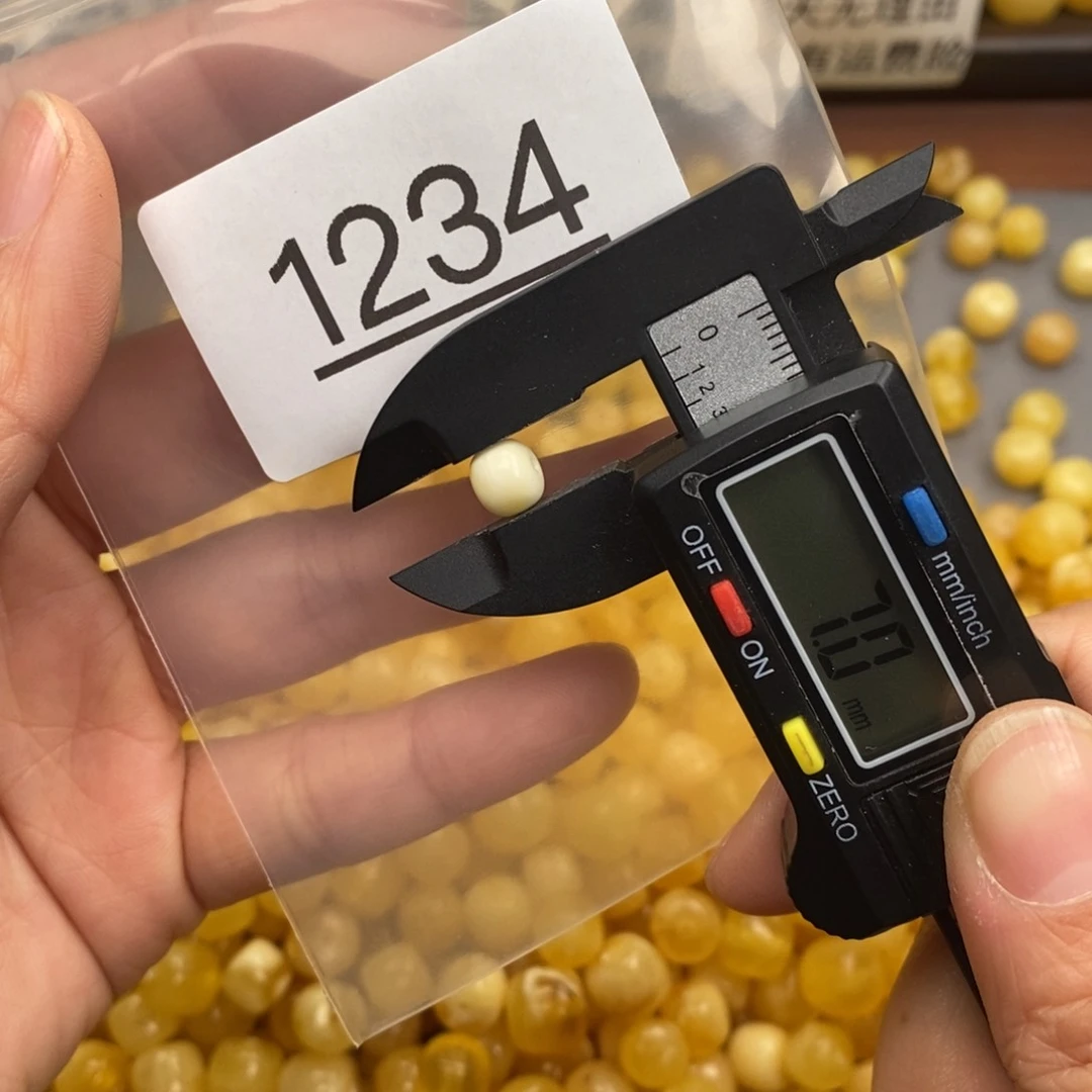 蜜蜡珠宝奇石未镶嵌