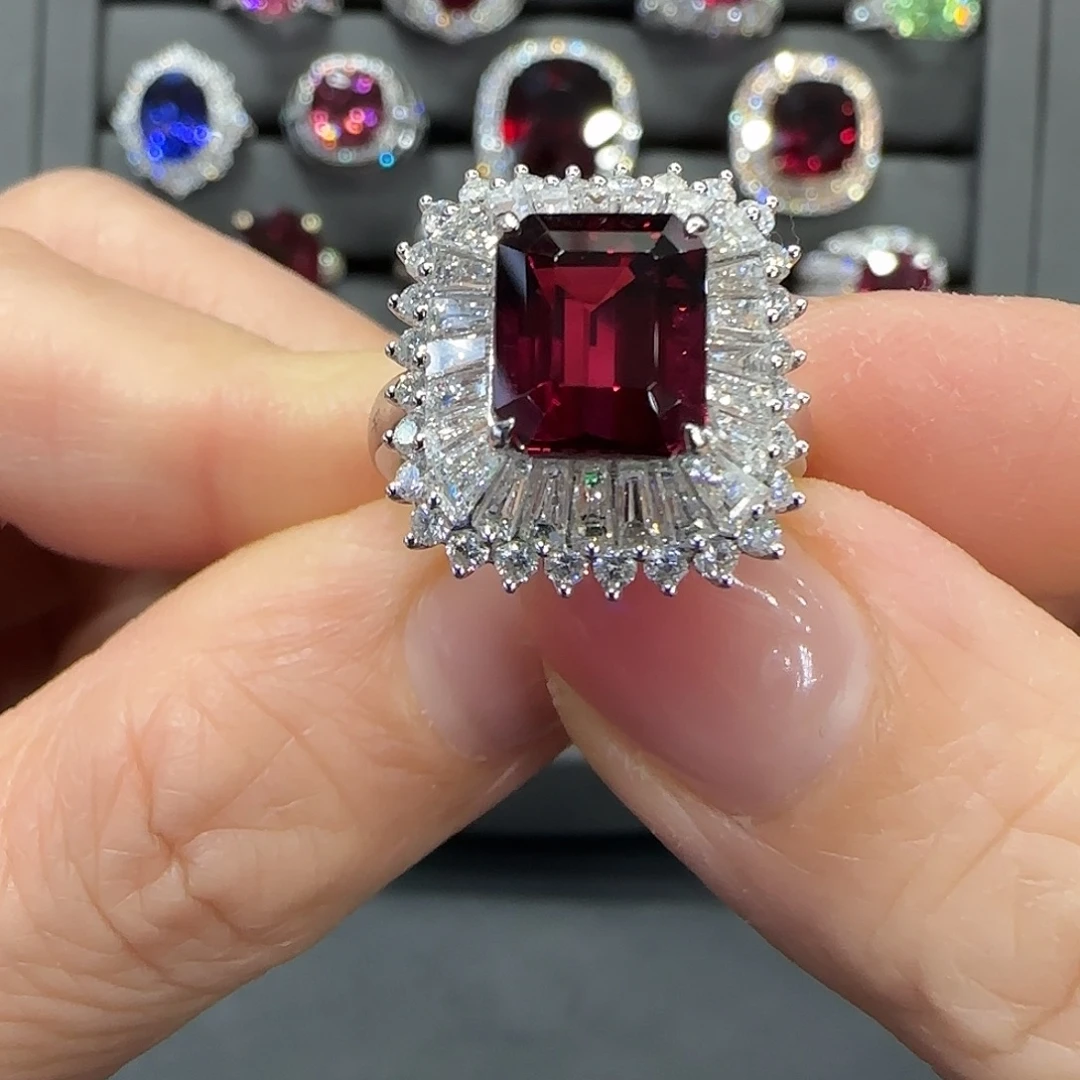 戒指18K金镶嵌碧玺3.88ct