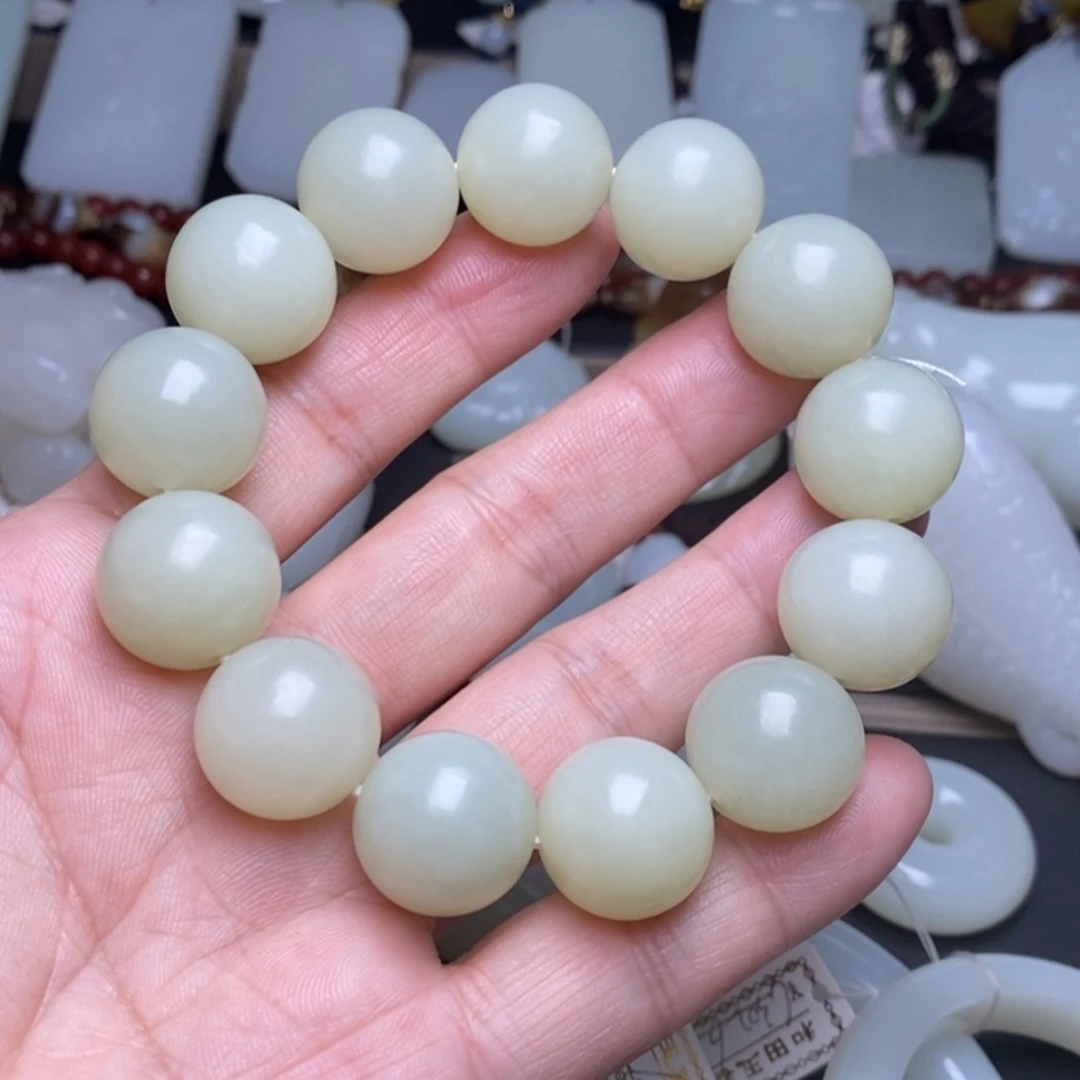【闪购商品】颈饰未镶嵌和田玉（糖玉）