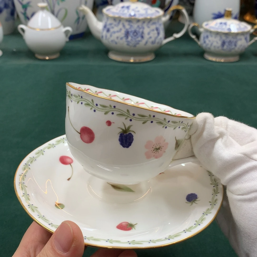 摆件全是大漂亮瓷器啊美美哒