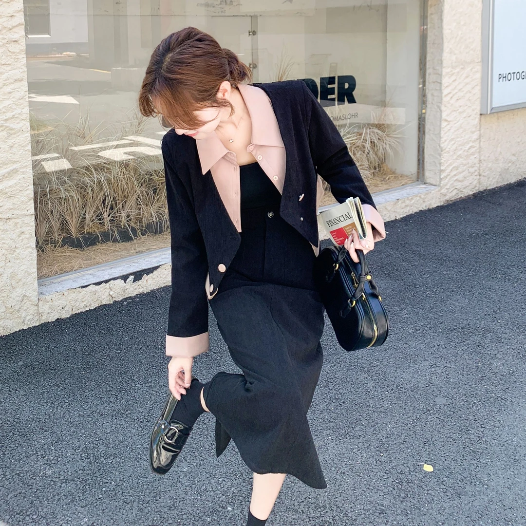 黑色气质套装裙女2025秋季新款灯绒芯拼皮假两件上衣半身裙两件套