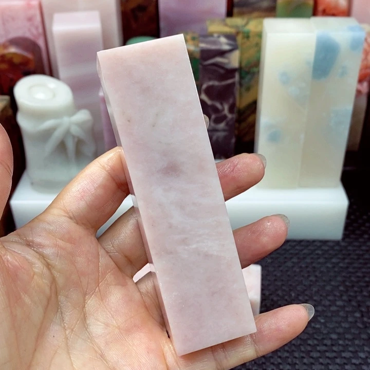 澈***澈青田石印石云南石头