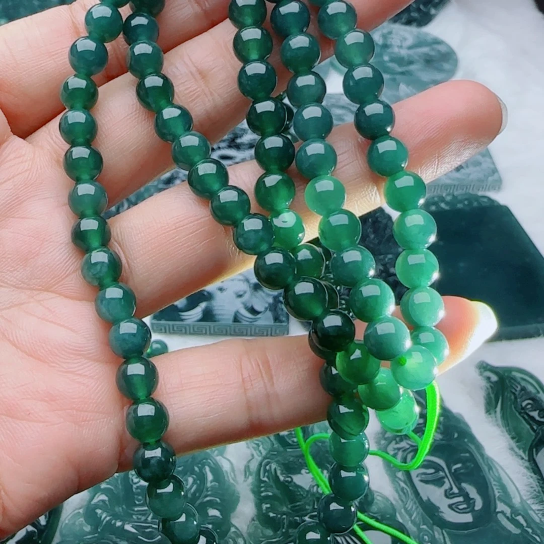 颈饰未镶嵌翡翠多样性发货天然的A货翡翠