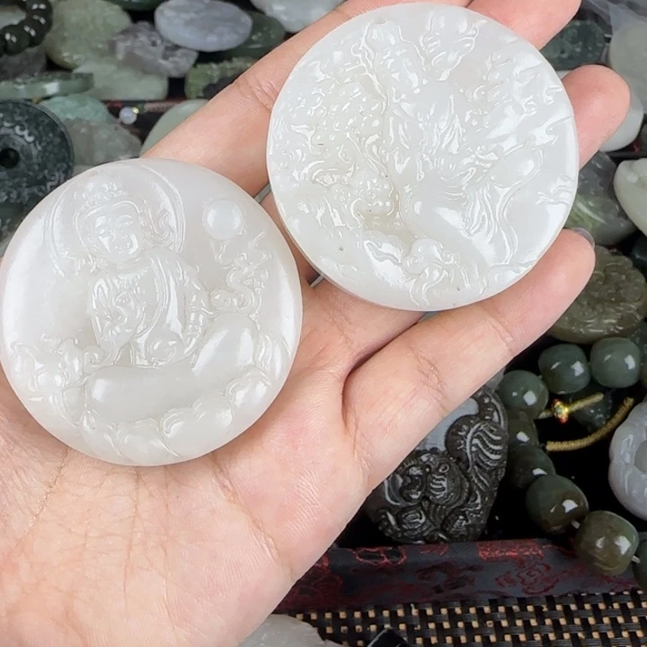 和田玉未镶嵌颈饰