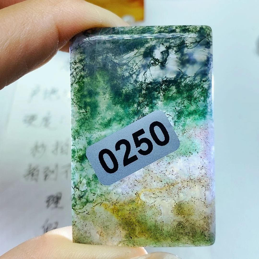 未镶嵌颈饰玛瑙/玉髓在*