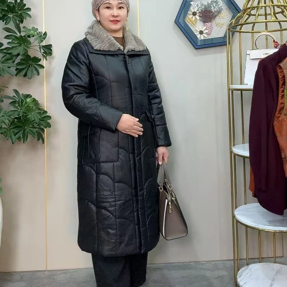 w2568冬季中长款皮棉衣（衣长1.1米左右）