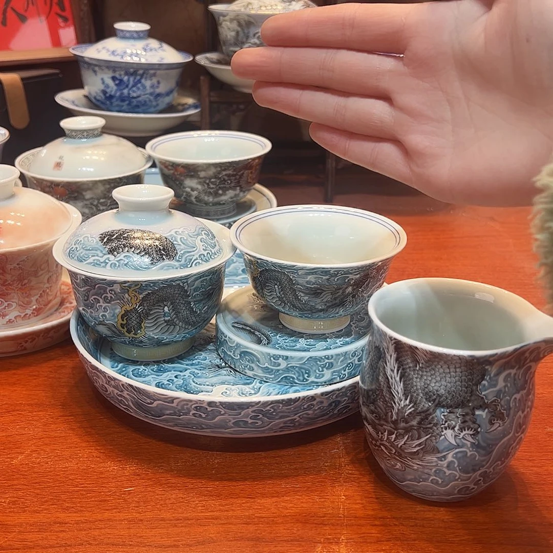 漳****鸟我们的目标是成为一