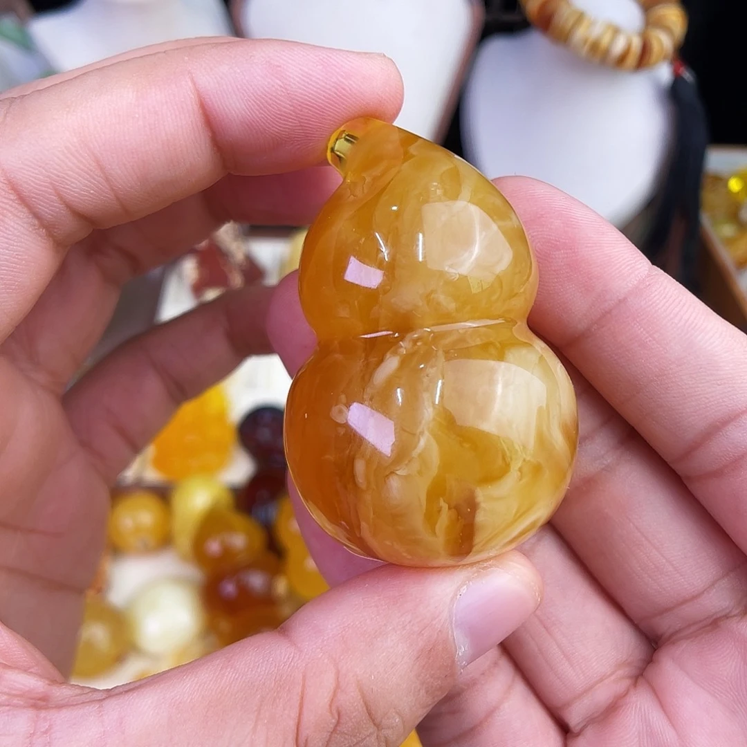 双***徐未镶嵌琥珀珠宝奇石