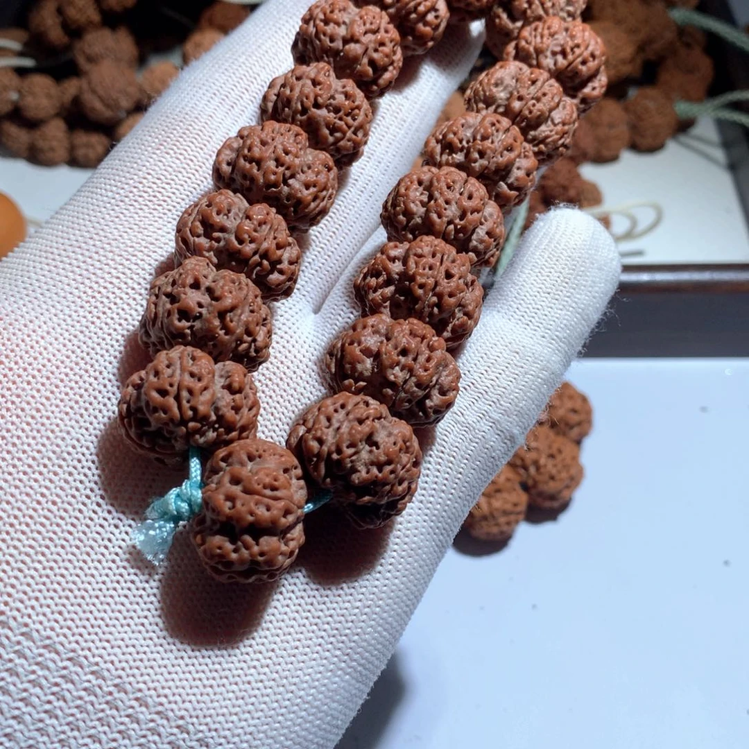 十***阿金刚菩提吊坠深沟梅花