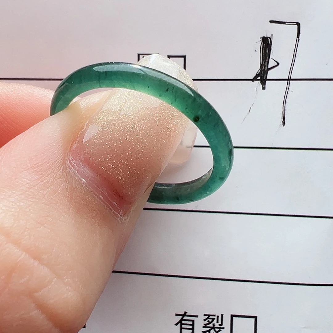 未镶嵌戒指翡翠翡翠