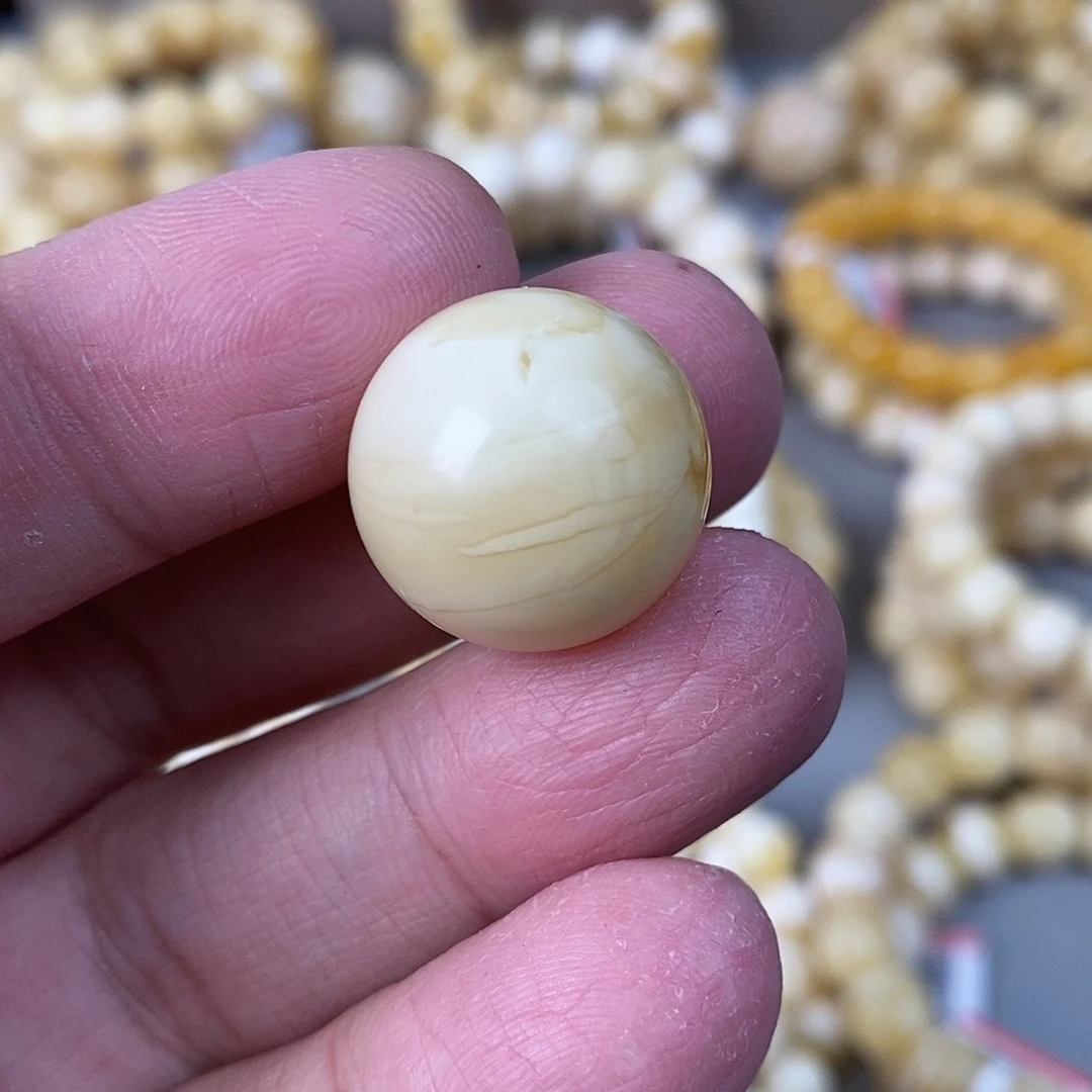 蜜蜡未镶嵌裸石4.2g 19.5mm