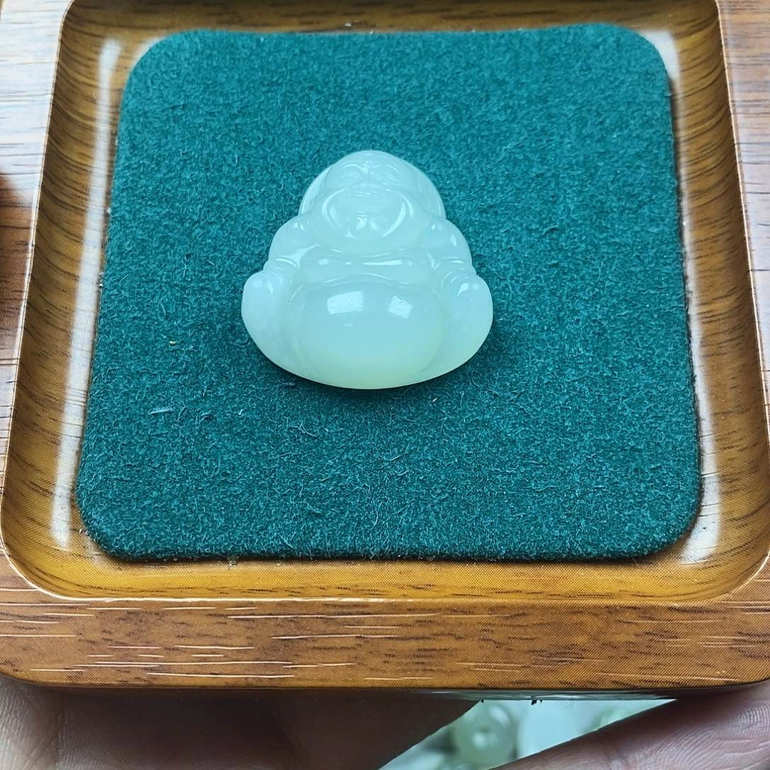 和田玉未镶嵌颈饰佛公30mm