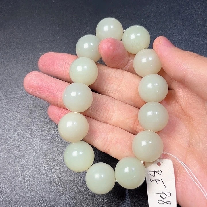 和田玉挂件未镶嵌無**主