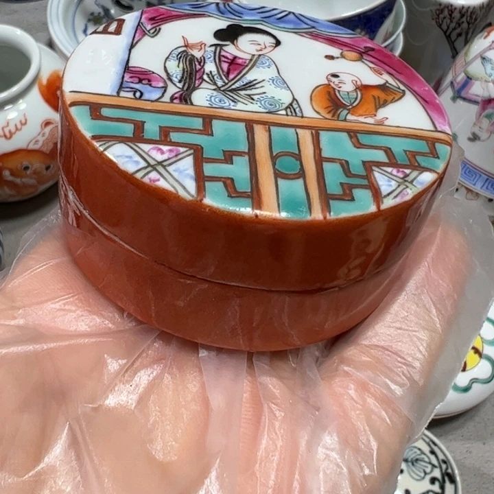 景德镇陶瓷艺术馆立**学