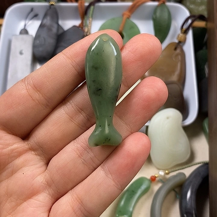 颈饰未镶嵌和田玉