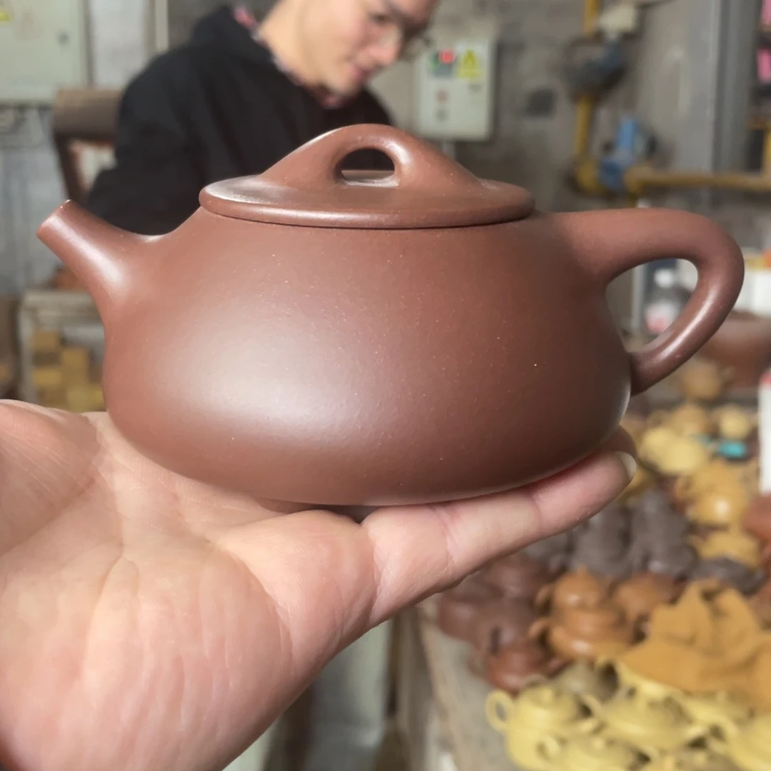 茶壶紫砂LY。 一厂老紫泥。 景舟满瓢。 230CC 全手工