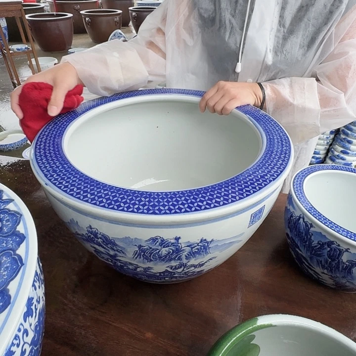 瓷片直径40，高24。。。。