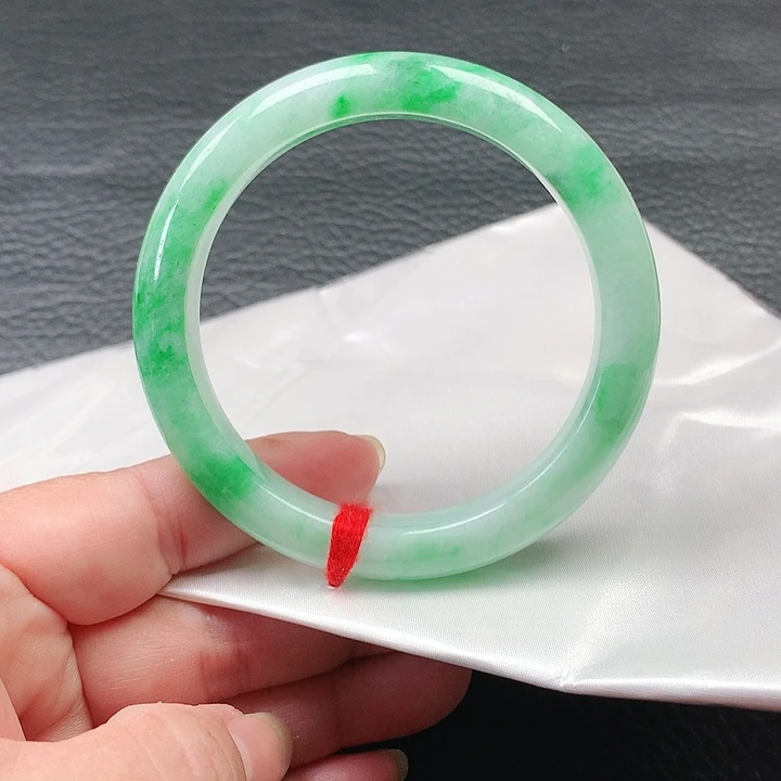 翡翠手镯未镶嵌翡翠004