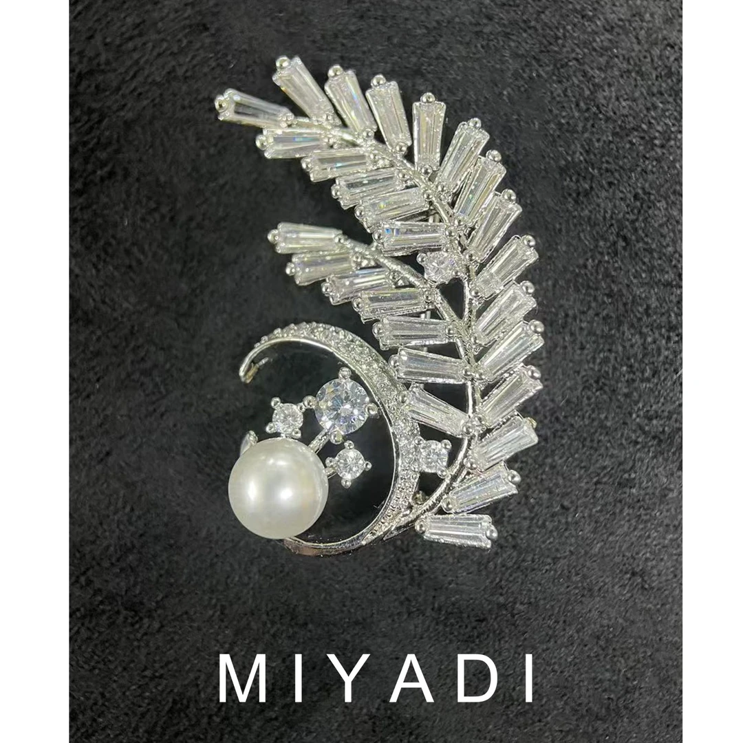 铜合金锆石胸针 麦穗爪镶锆石铜合金胸针  简约时尚百搭精致