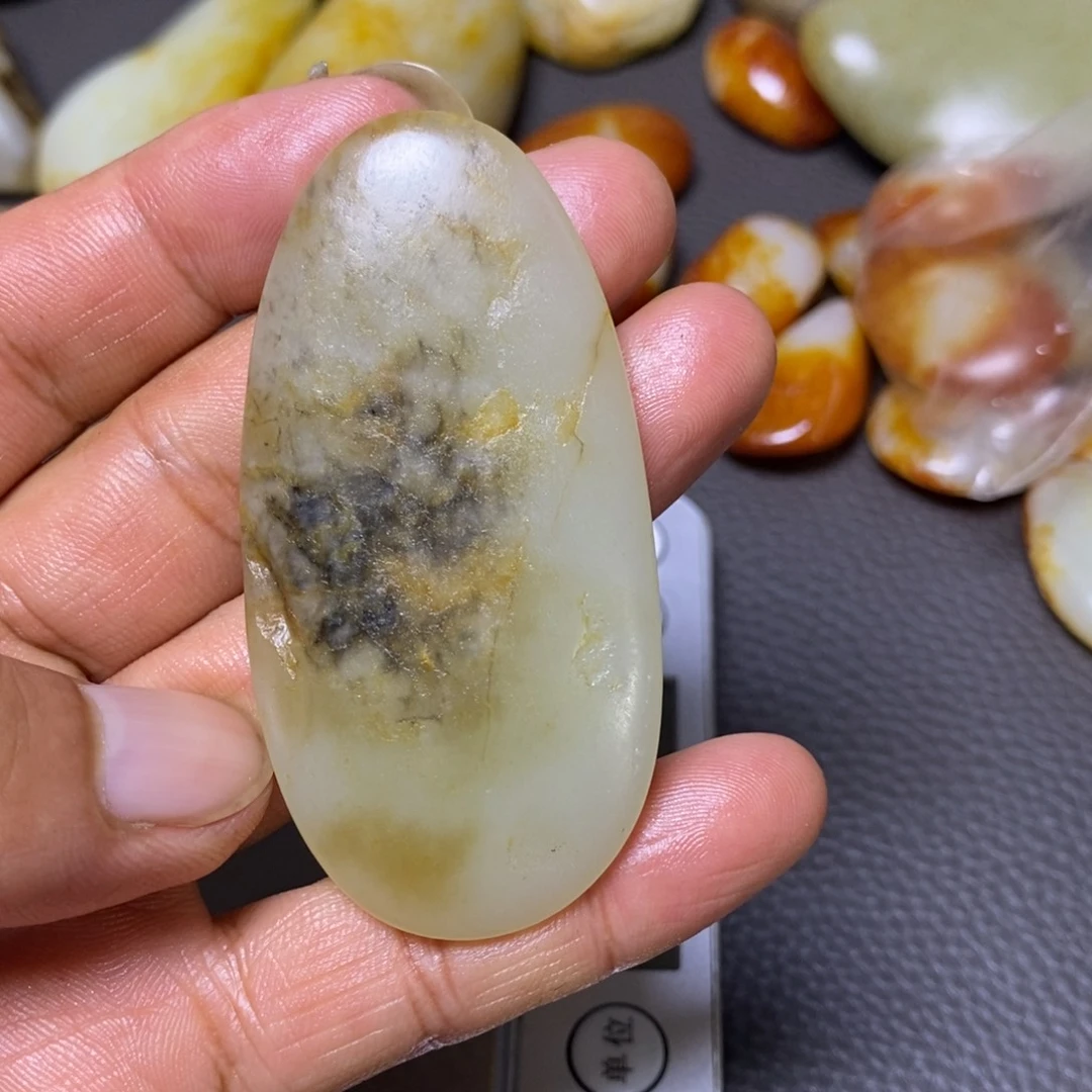 未镶嵌和田玉挂件