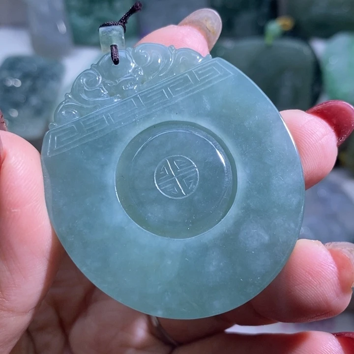 【闪购商品】翡翠未镶嵌颈饰仿古