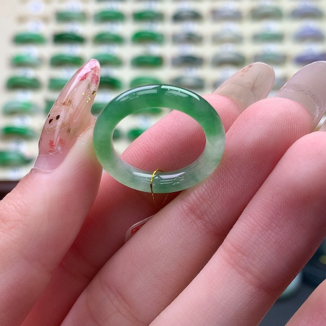 翡翠未镶嵌戒指港13