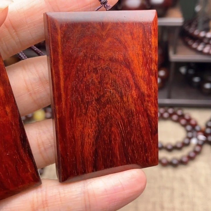 檀香紫檀（小叶紫檀）无事牌倒角无事牌