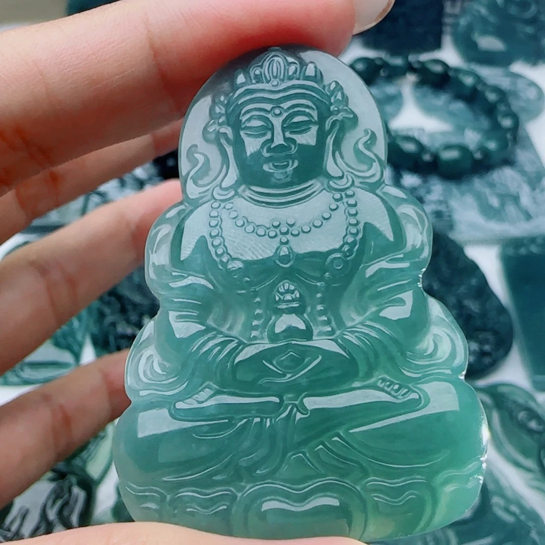 颈饰未镶嵌翡翠多样性发货天然的A货翡翠