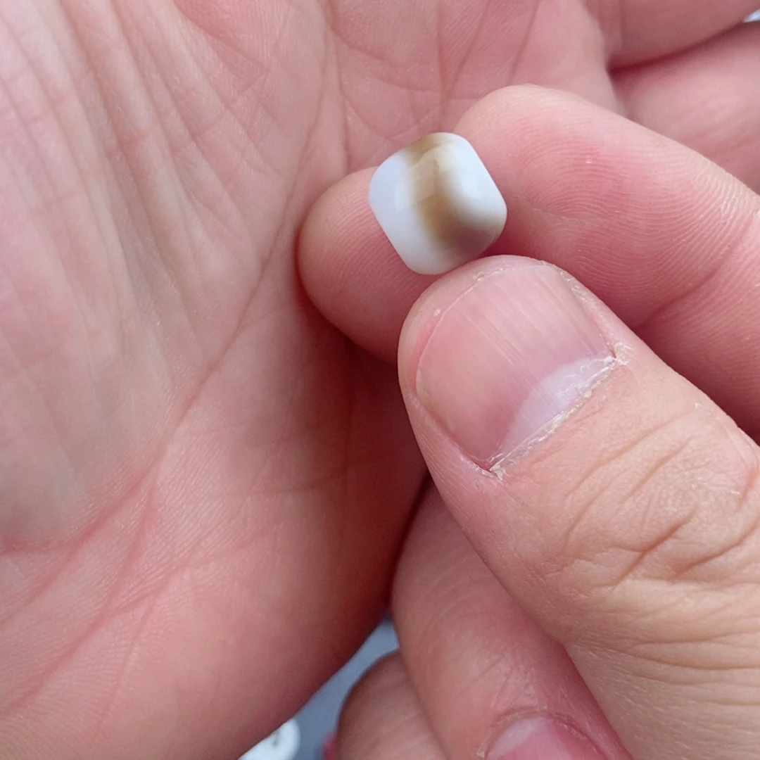 玛瑙/玉髓森柏珠宝未镶嵌杨*雄