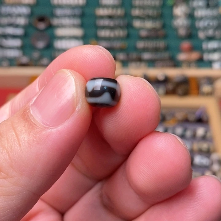 未镶嵌玛瑙/玉髓珠宝半成品哐*