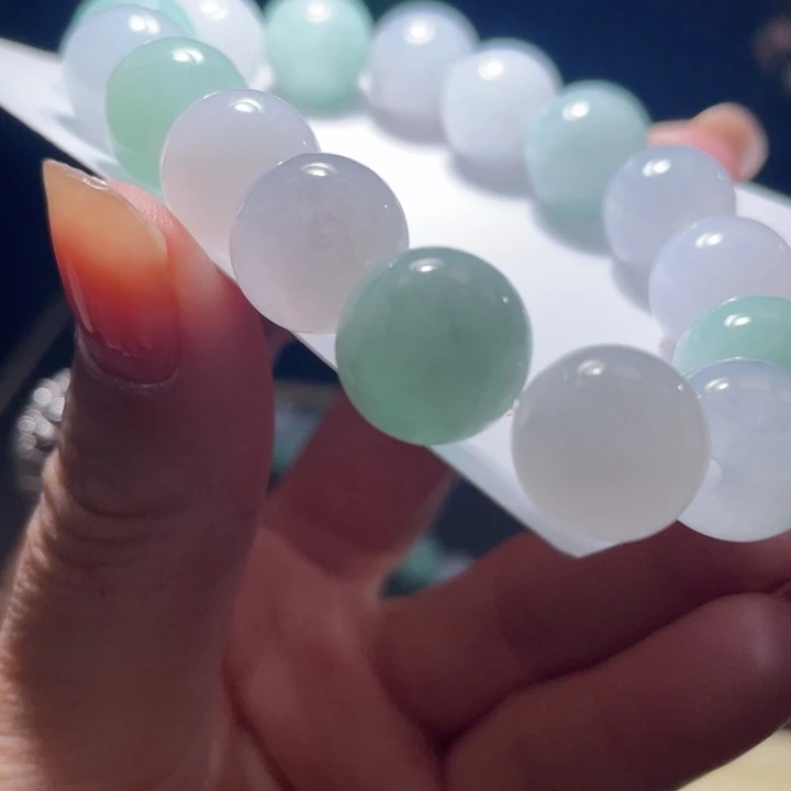 未镶嵌定制翡翠翡翠12+