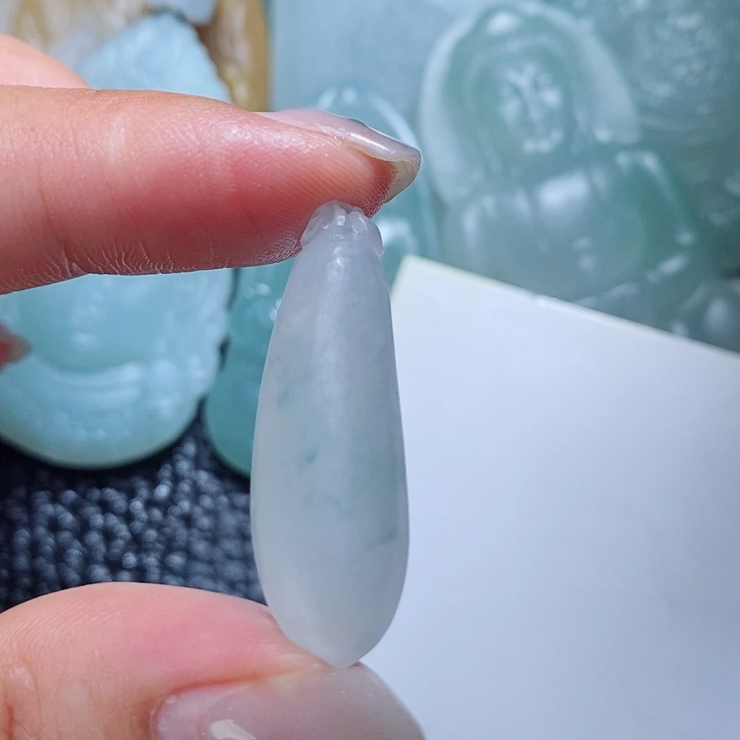 未镶嵌定制翡翠毛货付款后确认抛光