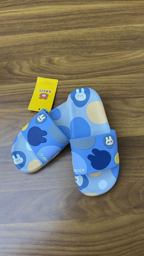 2025新款外穿防滑可爱四季百搭软底网红卡通洗澡浴室拖鞋