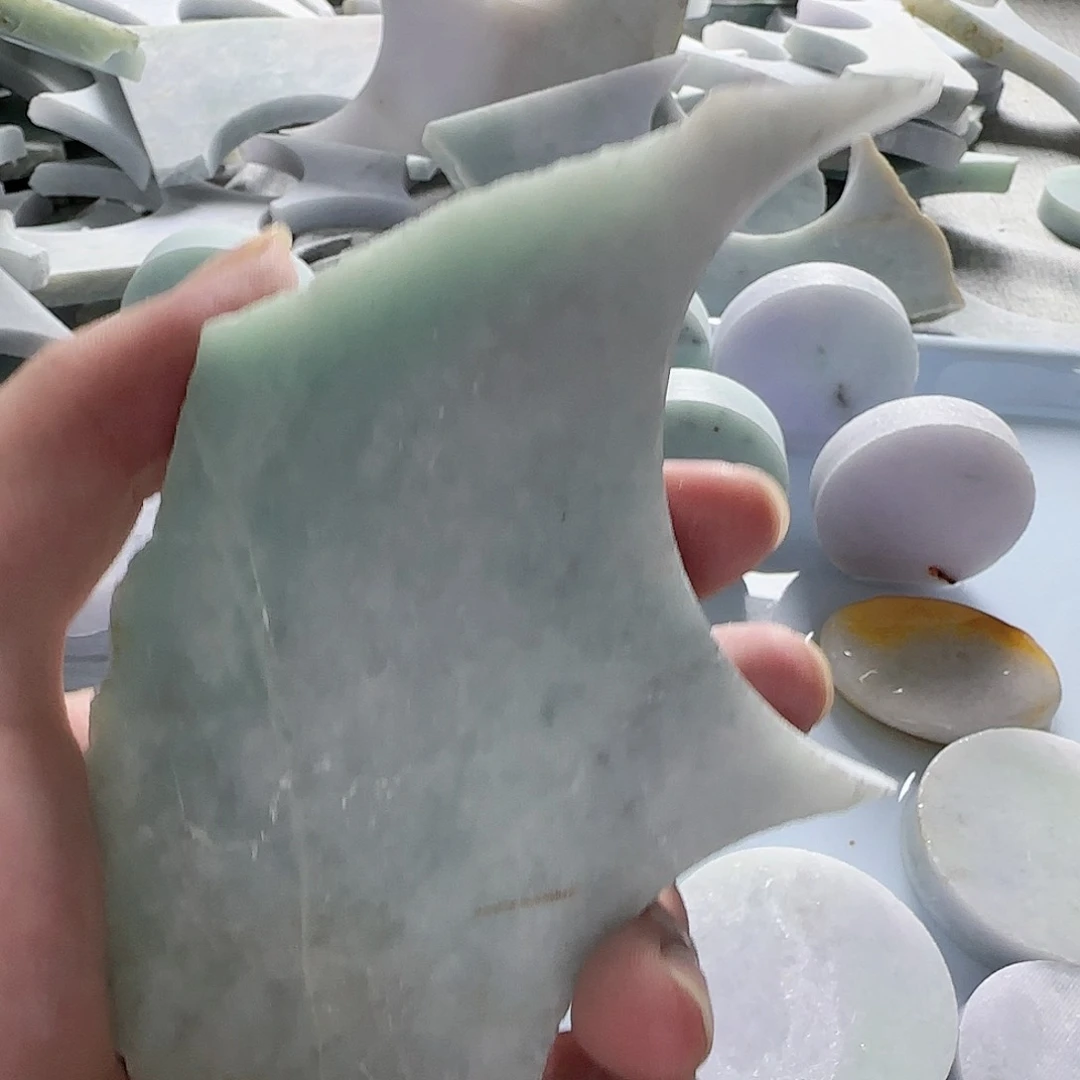 翡翠裸石翡翠A货边角料