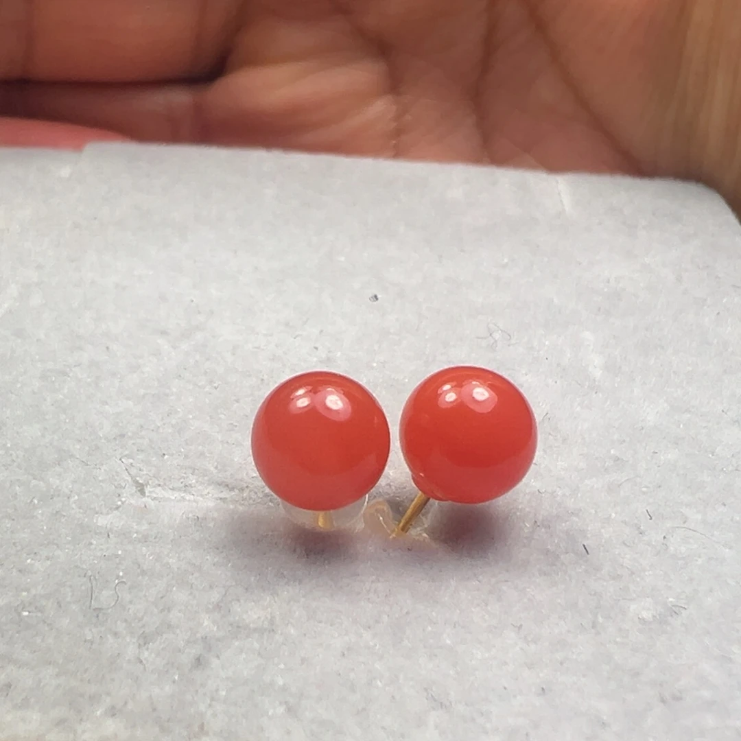 南红玛瑙18K金镶嵌耳钉