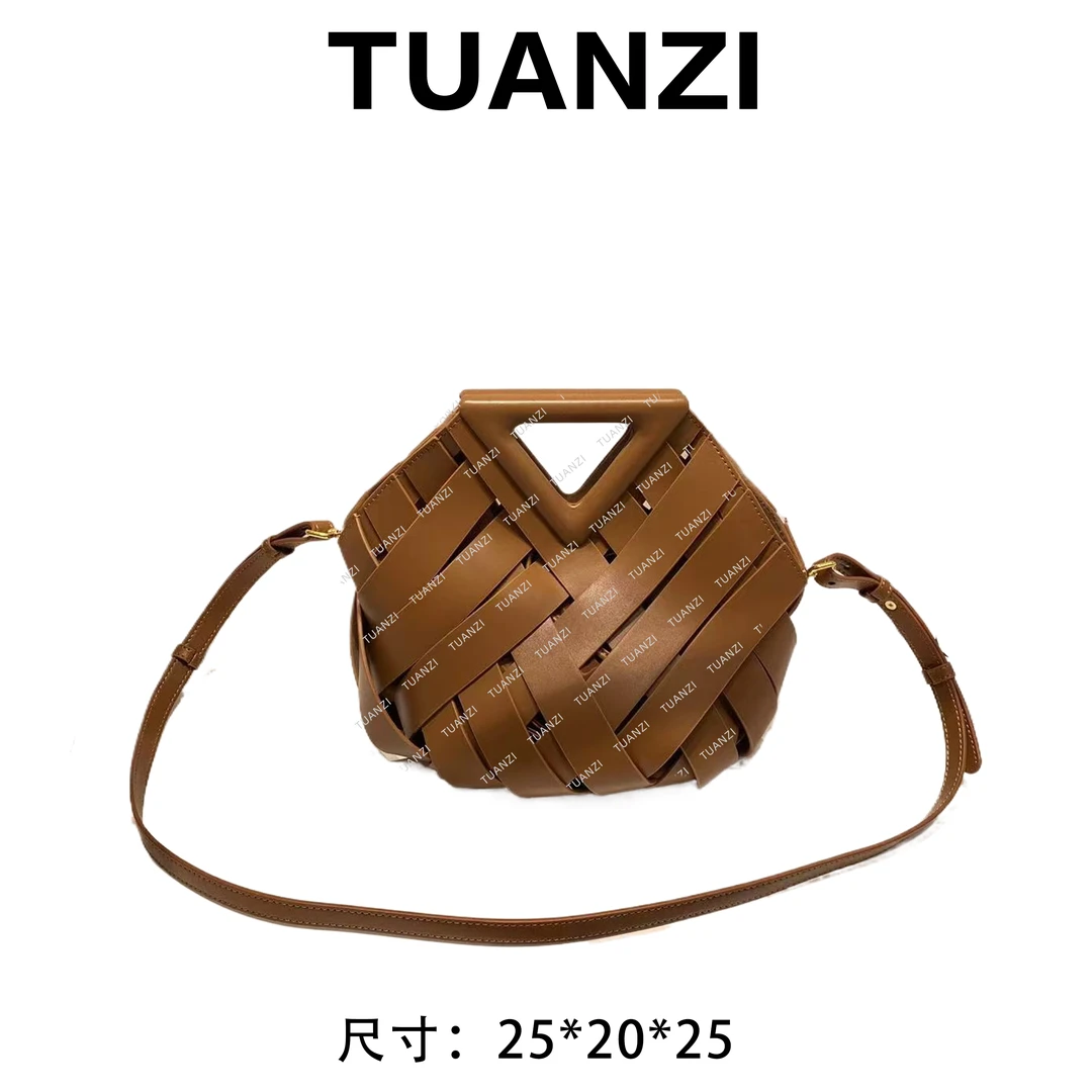 『高端玩家』 新款休闲百搭经典腋下斜跨女包 J-6449-焦糖