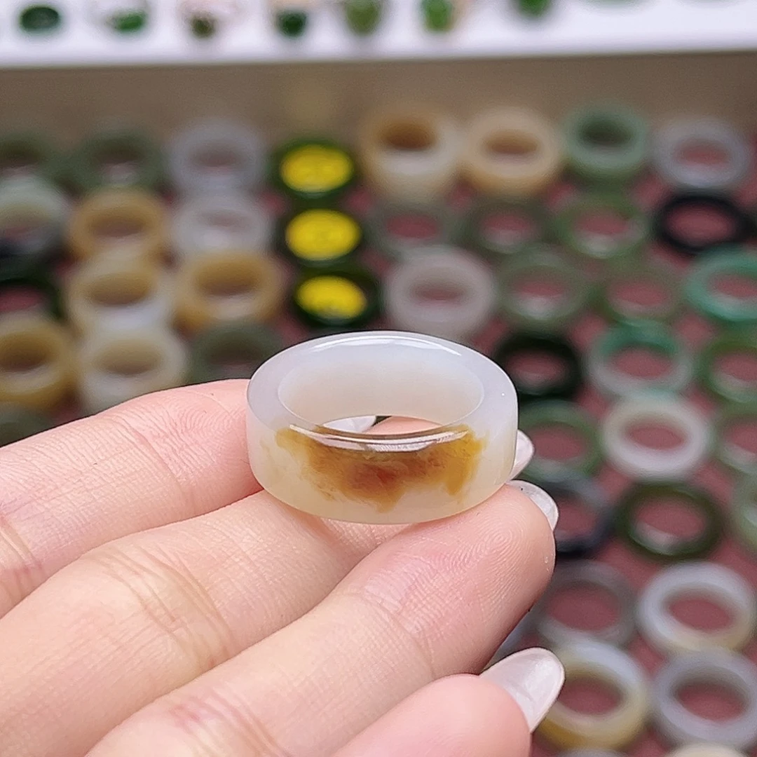 和田玉戒指未镶嵌17.0一口金糖