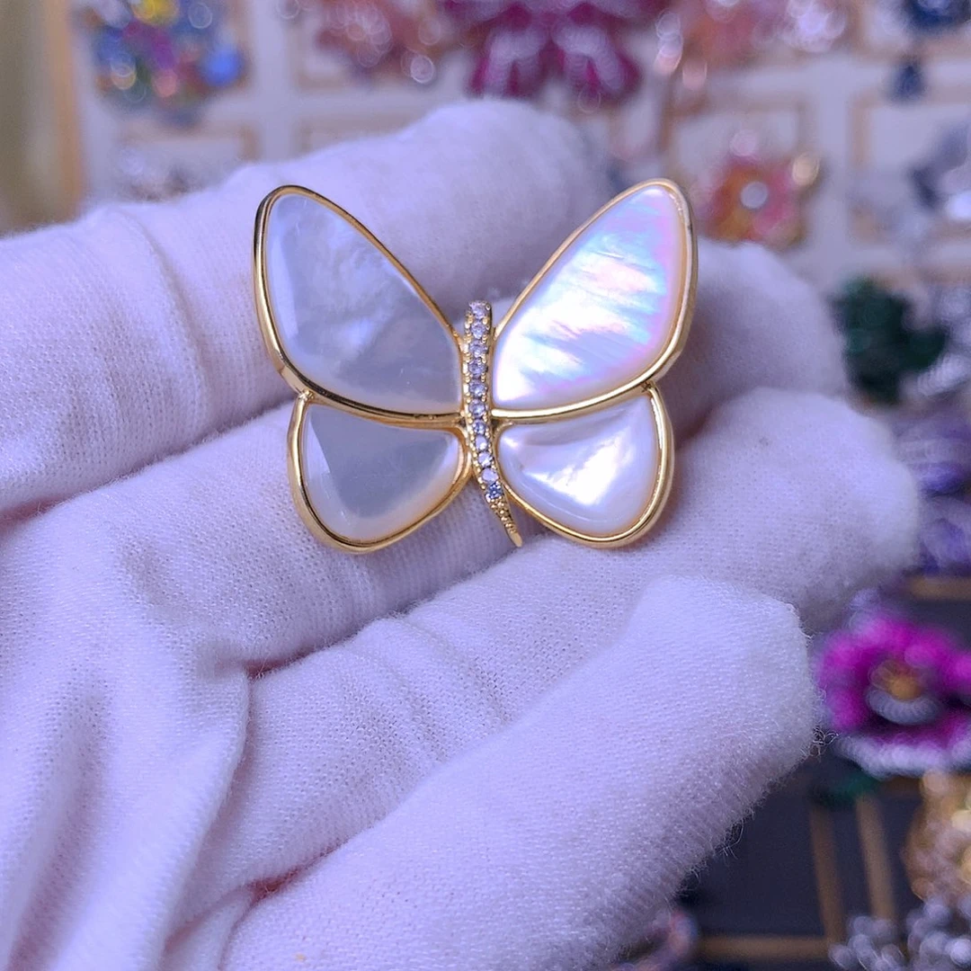 合成立方氧化锆铜胸针胸花