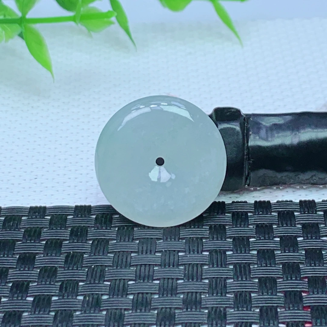缅甸天然A货翡翠 水润平安扣吊坠 尺寸；23.4*4.9mm