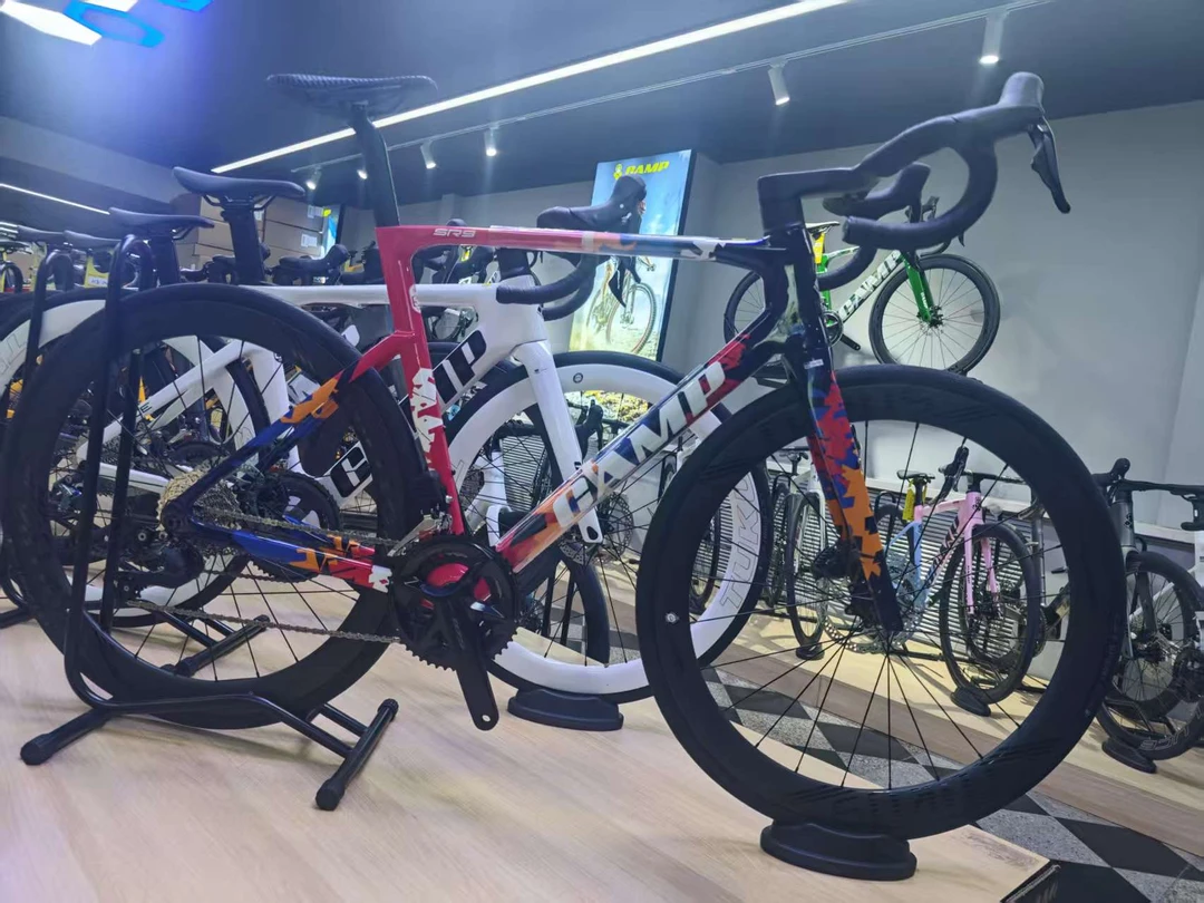 SR9 全碳电变自行车50碳轮组105电变全隐藏内走线竞速公路车