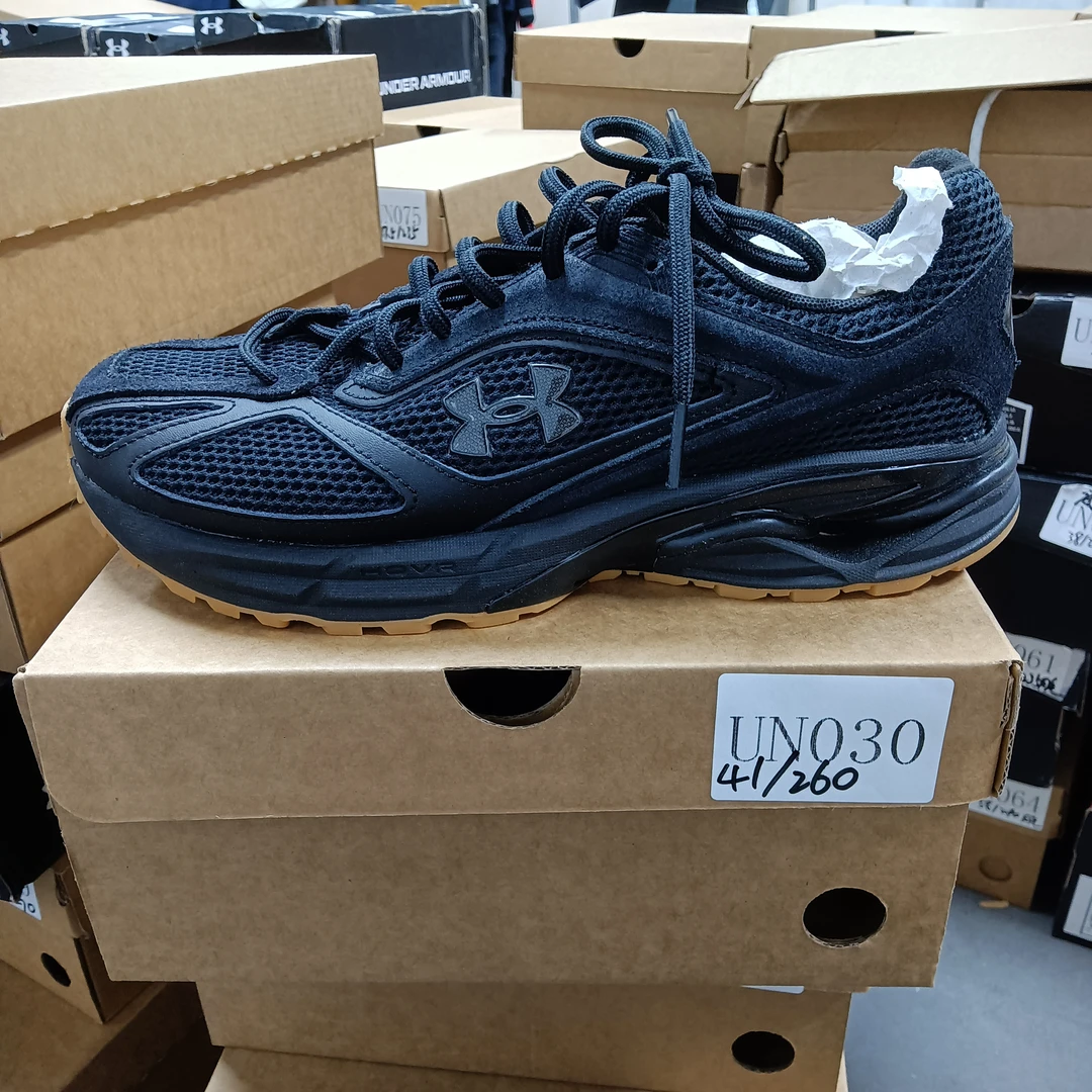 断码运动鞋-安德玛-UN030