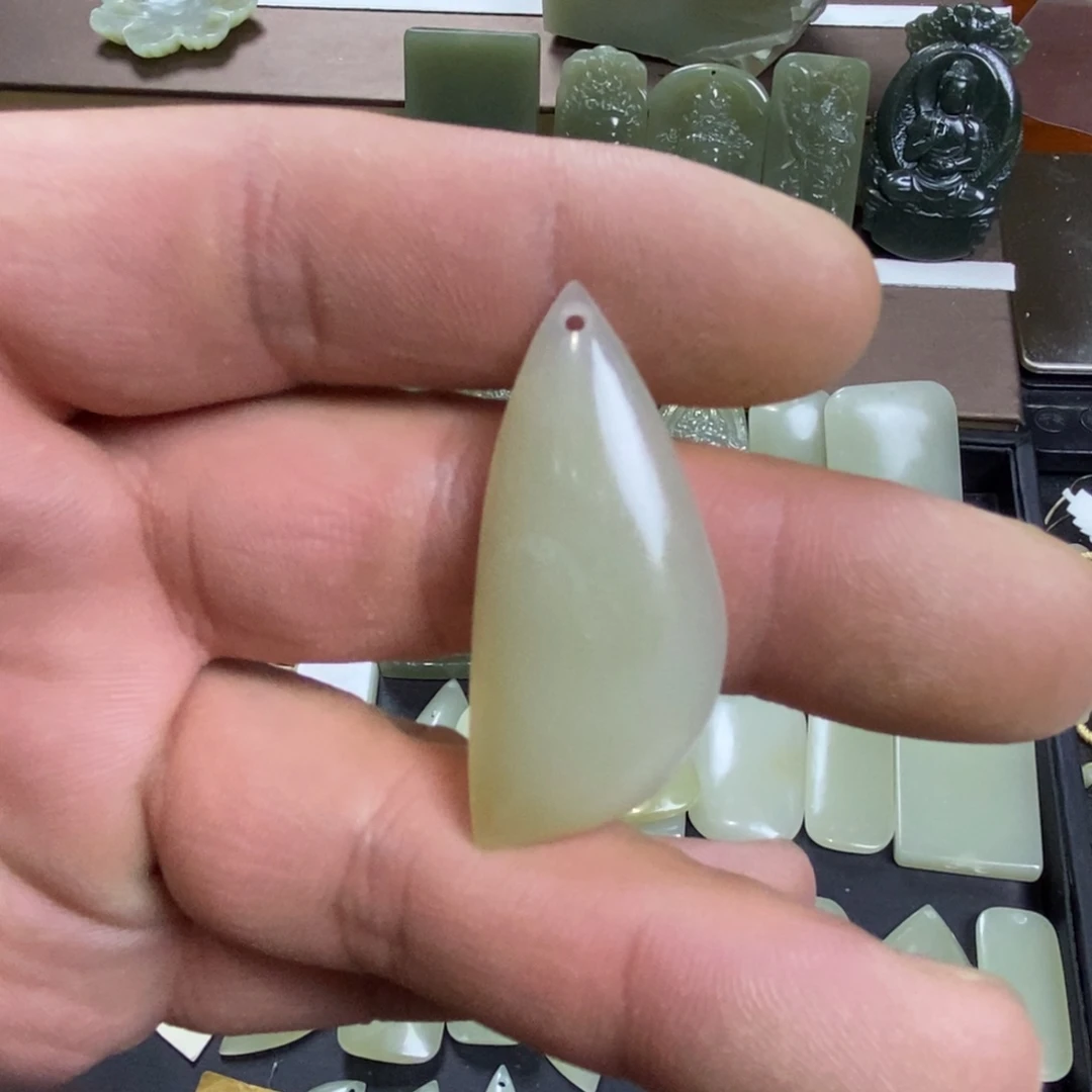 颈饰未镶嵌和田玉美*012