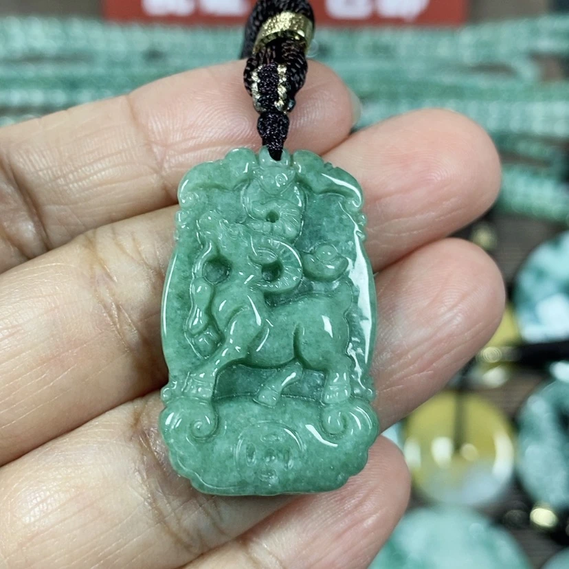 【闪购商品】翡翠颈饰未镶嵌?****?玉吊坠