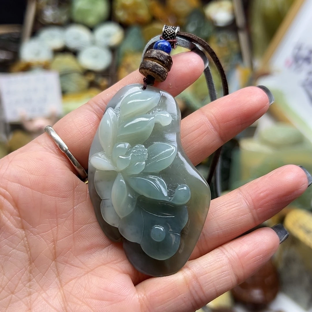 岫玉未镶嵌颈饰花玉原皮雾霾蓝莲花